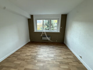  Immeuble à vendre 8 pièces 180 m²