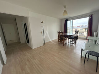  Appartement à louer 3 pièces 61 m²