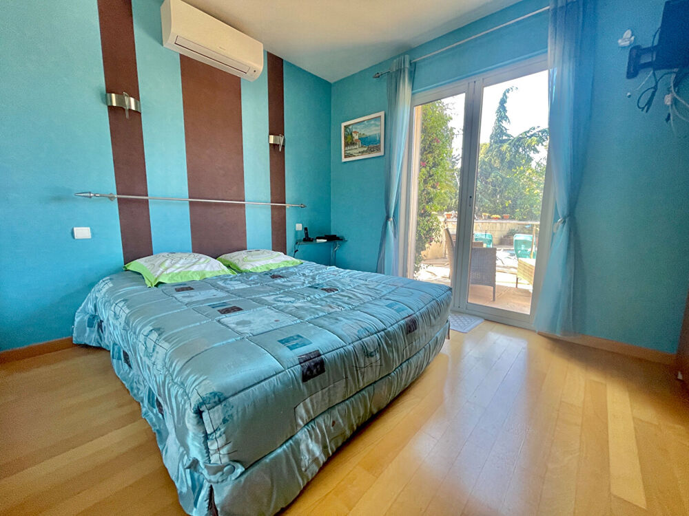 � vendre  Maison Saint-Rapha�l (83700)