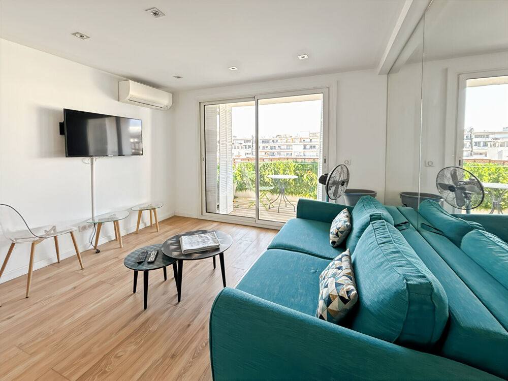 Location Appartement Appartement  3 pièces 41.32 m2 centre ville Banane Cannes