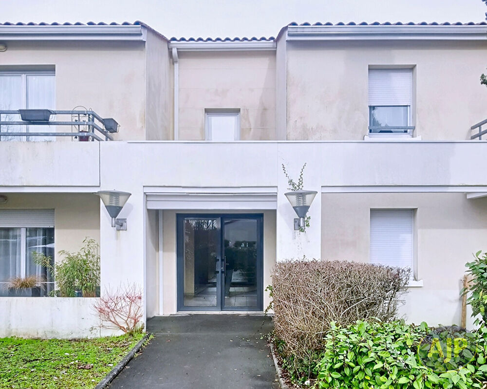 Vente Appartement Appartement Saint Jean D Angely 2 pièces 64.06 m2 Saint jean d angely