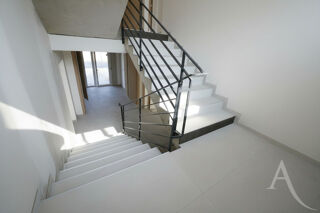  Appartement à vendre 3 pièces 81 m²