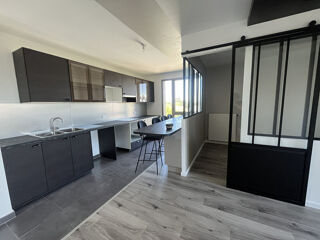  Appartement à louer 3 pièces 64 m²