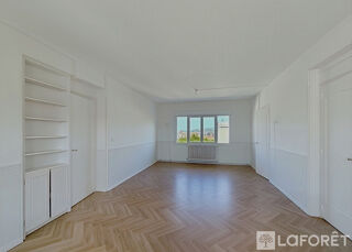  Appartement à louer 3 pièces 76 m²