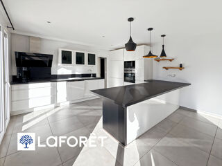  Maison � vendre 6 pi�ces 165 m�