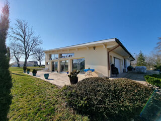  Maison  vendre 10 pices 320 m