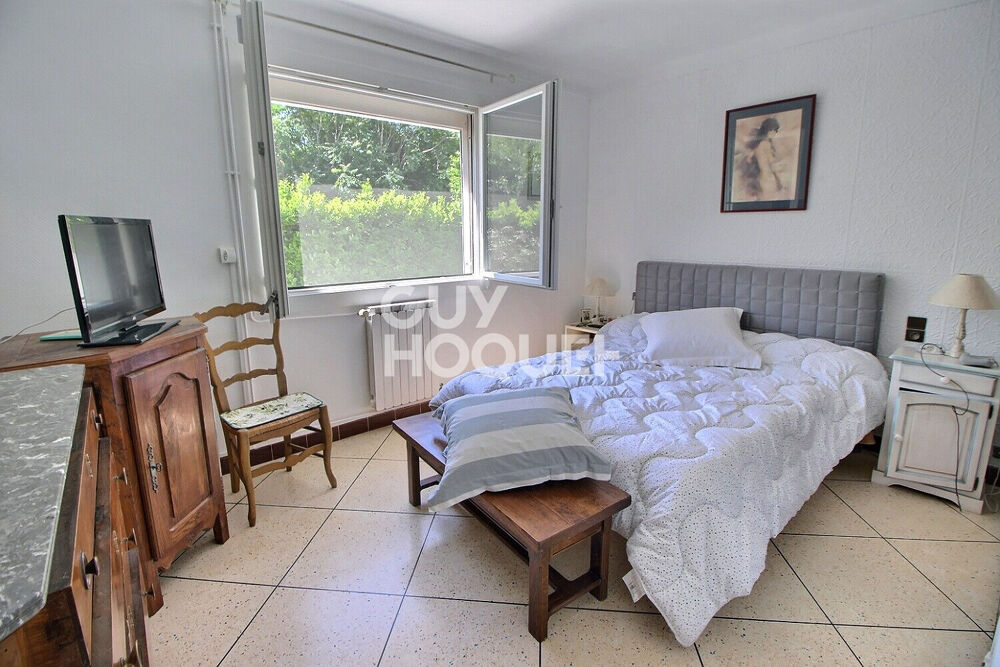 Vente Maison Villa lumineuse Plain- pied sur 523 m² de jardin Tarascon
