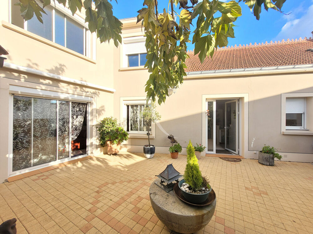 Vente Maison Maison Challans 6 pièce(s) 163.03 m2 Challans