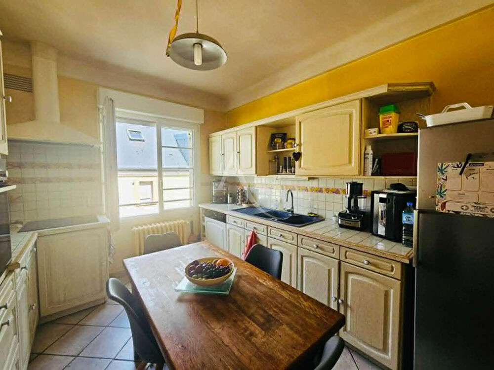 Appartement spacieux 3 chambres.146m²
