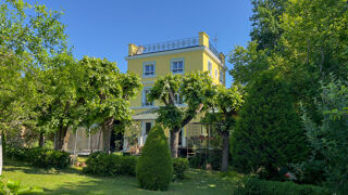  Maison  vendre 8 pices 190 m