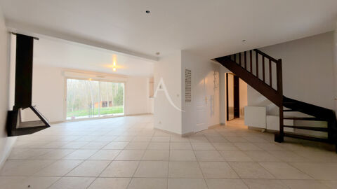  Maison � louer 7 pi�ces 160 m� Boussy saint antoine