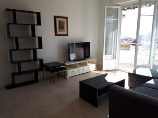  Appartement à louer 2 pièces 54 m²