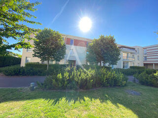  Parking / Garage � louer 