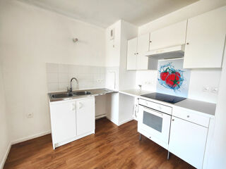  Appartement à louer 2 pièces 43 m²