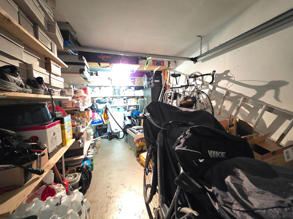 Maison familiale 3 chambres avec garage - Écoles, commerces et transports à pied
