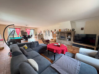  Maison � vendre 11 pi�ces 339 m�