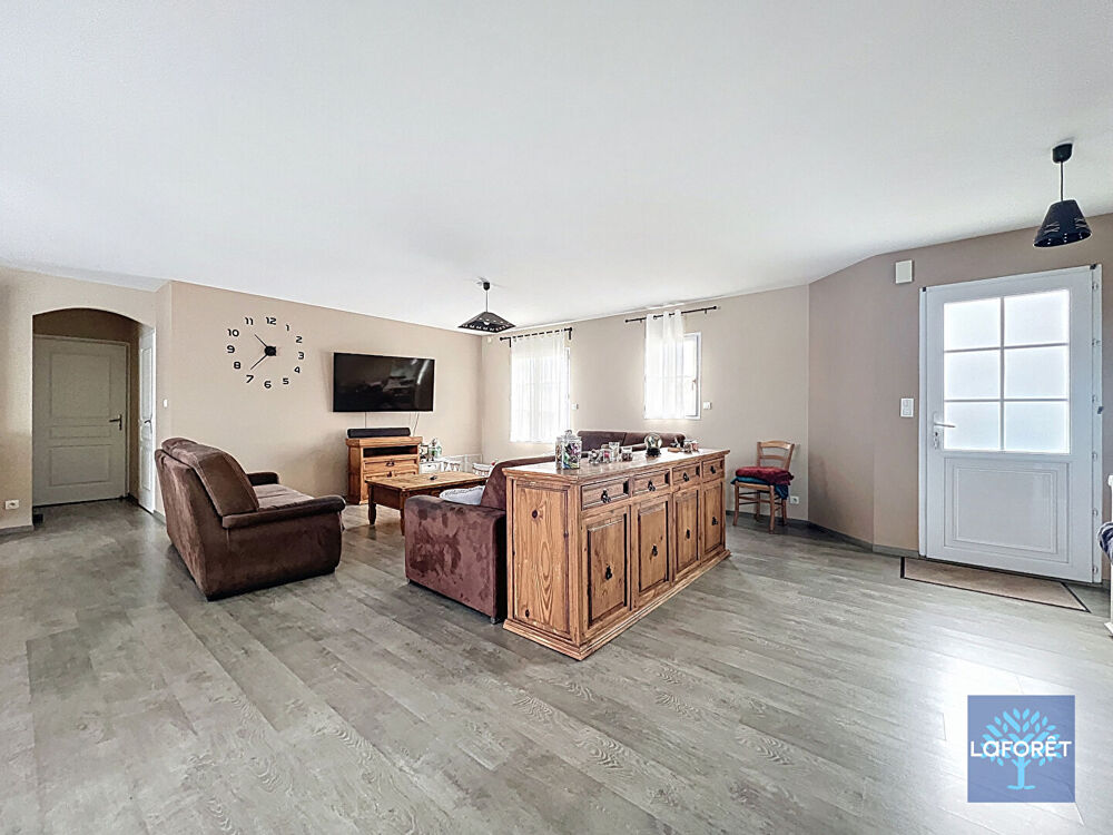 Vente Maison Maison Commequiers 6 pièce(s) 142 m2 Commequiers