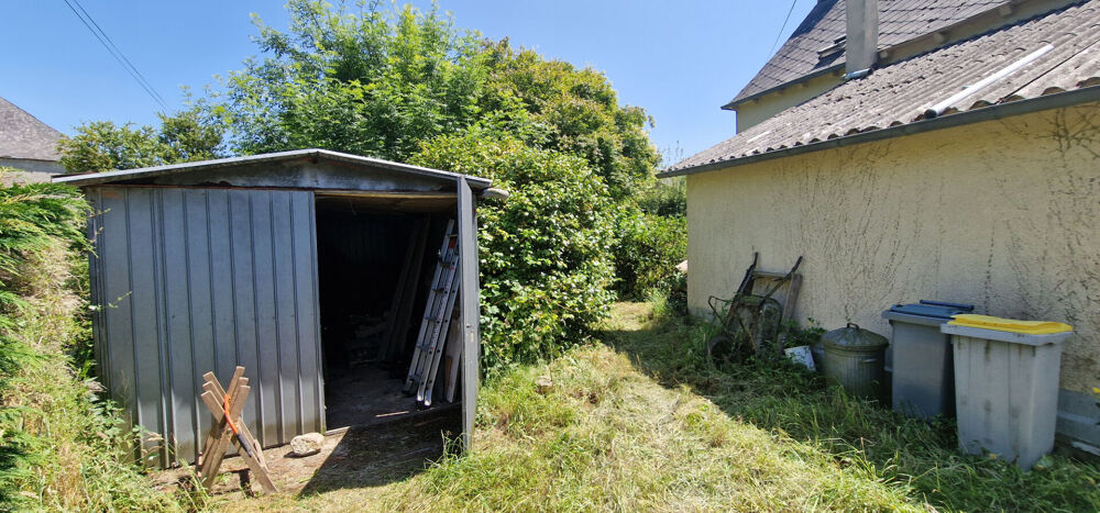 MORBIHAN Maison indépendante de campagne de 3 chambres avec jardin arboré et deux hangars séparés