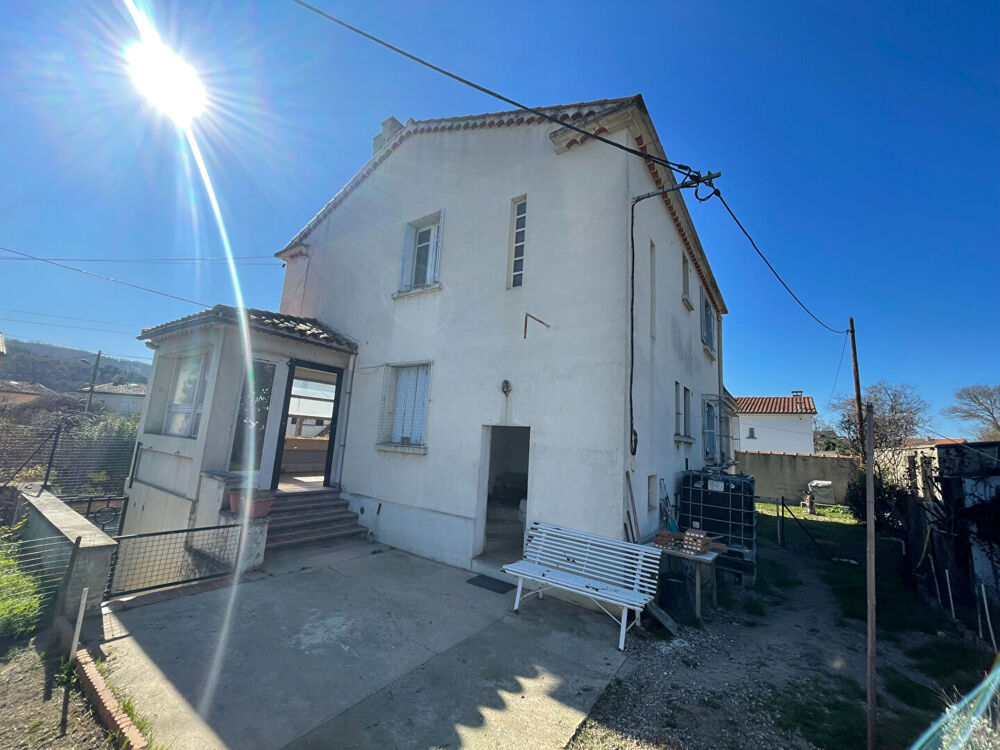 LIIMOUX, maison de ville divisée en appartement proche centre ville