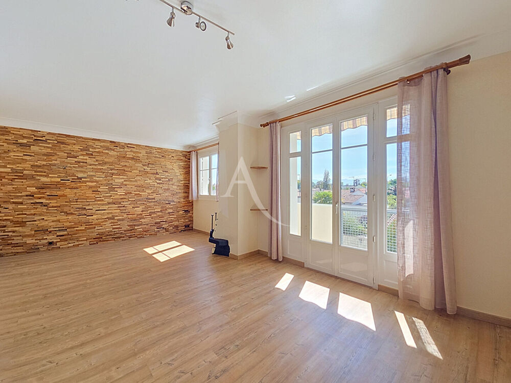 Vente Appartement Appartement Pau  1 chambre- Garage - Cave Pau