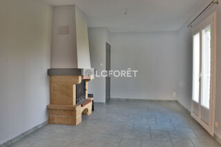  Maison à louer 4 pièces 87 m² Albignac