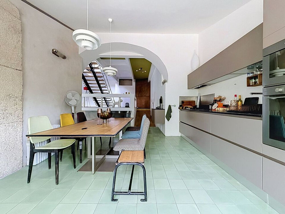 Vente Appartement DUPLEX DE 181 M² AVEC PARC ARBORE DE 9588 M² Grane