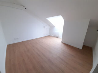  Appartement à louer 3 pièces 45 m²