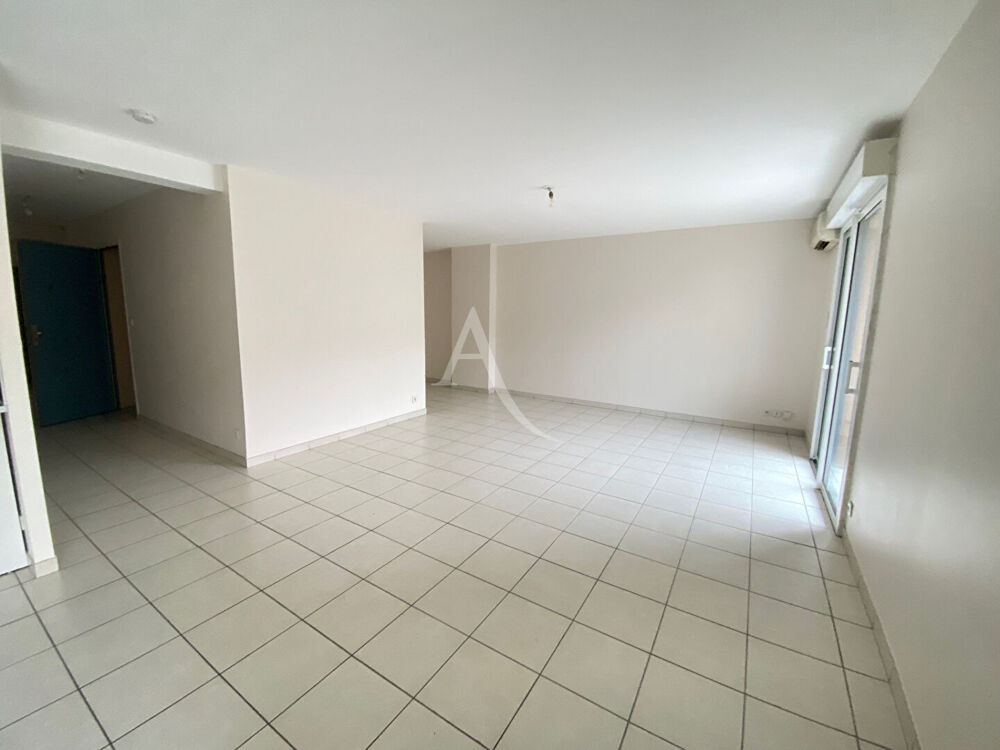 T4 93m² ST CYPRIEN - PARKING + BALCON