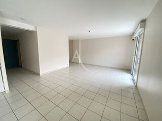  Appartement à louer 4 pièces 93 m²