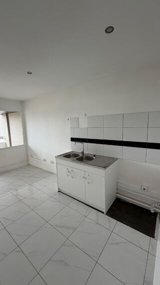  Appartement à louer 3 pièces 64 m²