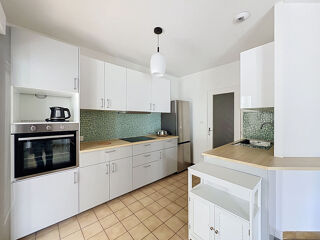  Appartement à louer 3 pièces 93 m²