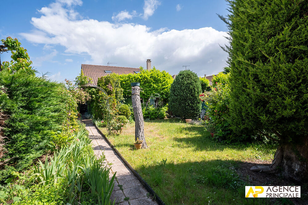 à vendre  Maison Le Mesnil-le-Roi (78600)