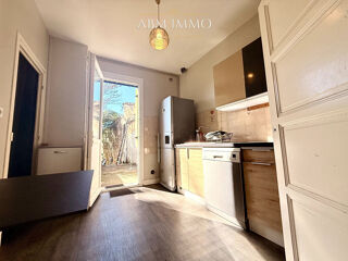  Immeuble � vendre 3 pi�ces 125 m�