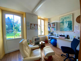  Immeuble  vendre 8 pices 260 m Jonzac