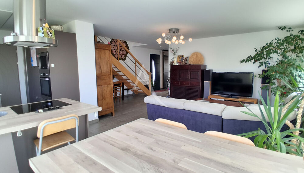 Vente Maison Maison Couëron 109 m² habitables, trois chambres. Coueron