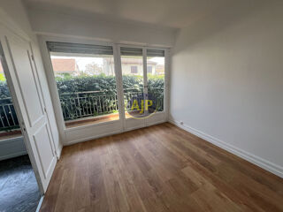   Local professionnel BORDEAUX CAUDERAN PROCHE MERIGNAC 107M² Bordeaux