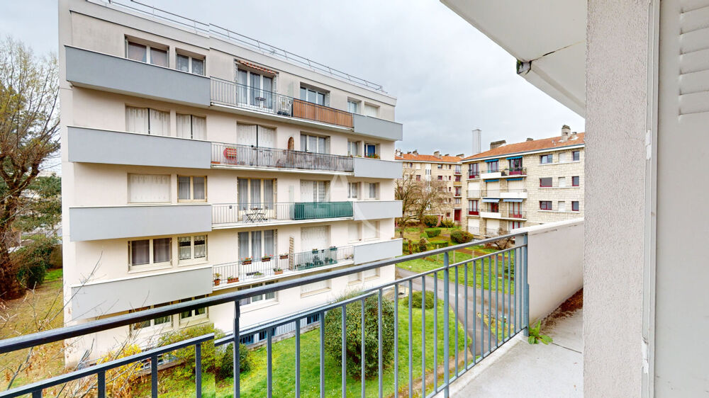 Location Appartement Appartement Maisons-Alfort 1 pice 28.16 m avec balcon, cave et box Maisons alfort