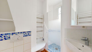  Appartement à louer 4 pièces 100 m²