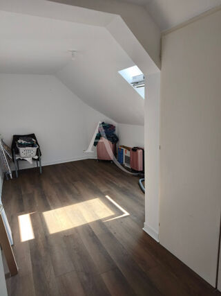  Appartement à louer 3 pièces 72 m²