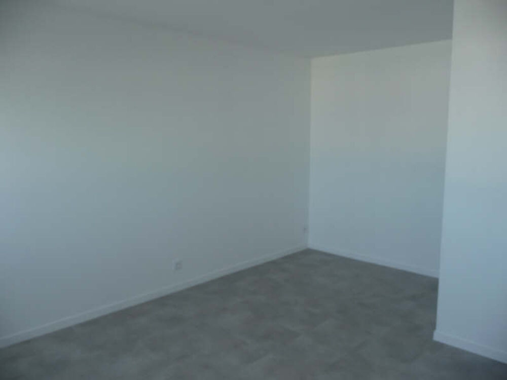 Location Appartement APPARTEMENT HEROUVILLE ST CLAIR - 1 pièce(s) - 32 m2 Herouville saint clair