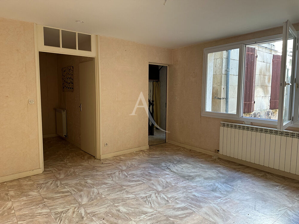 Maison Duplex Fond de cour à rénover