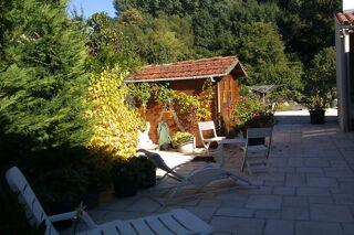  Maison  vendre 6 pices 275 m