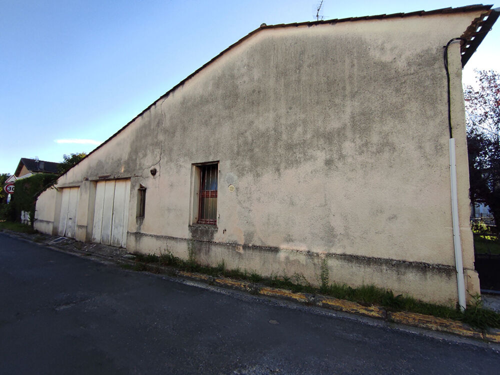 Vente Immeuble A vendre immeuble avec garages composé de 2 maisons mitoyennes à Pomerol Pomerol