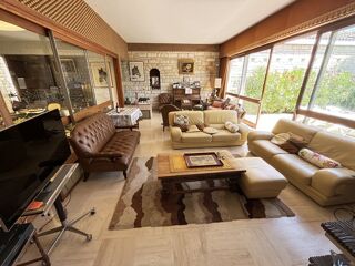  Maison � vendre 15 + pi�ces 323 m�