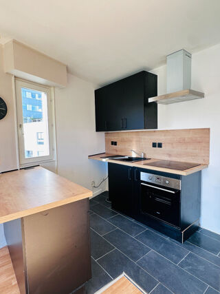 Appartement à louer 3 pièces 58 m²