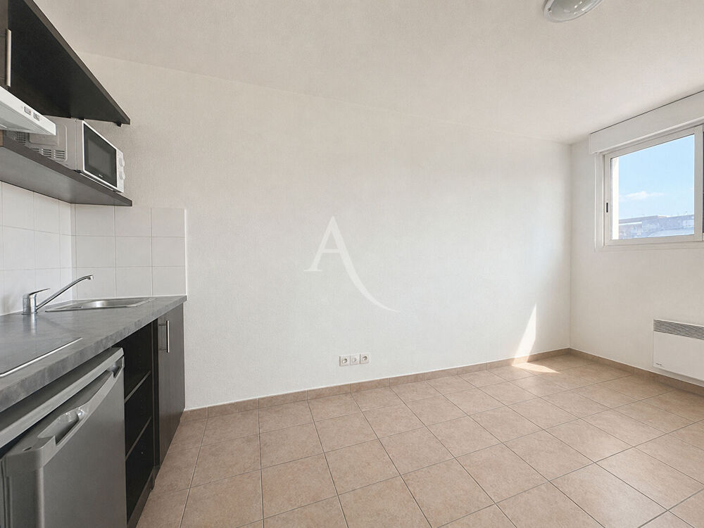 Studio à Montévrain avec son balcon et parking