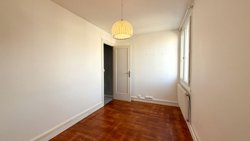Appartement T4 - LYON 8