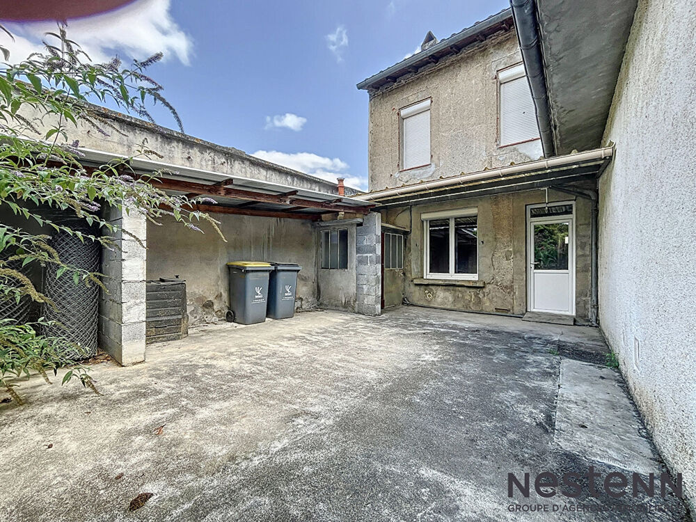 Maison de ville avec jardin attenant