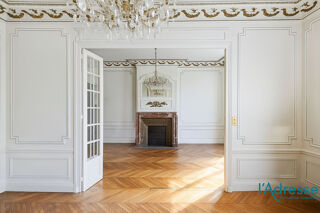 Appartement à vendre 7 pièces 182 m²