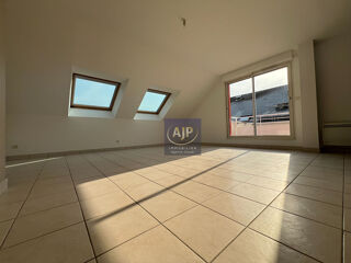  Appartement à louer 3 pièces 66 m²